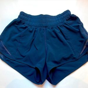 Lululemon Hotty Hot shorts